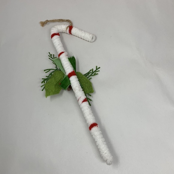 4 pc vintage Christmas holiday decorations, Santa, Mrs. Claus, and Candy Cane - Picture 4 of 17